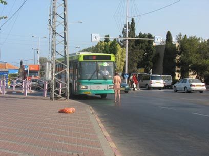 Naked_israeli