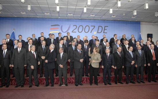 Eu_family_photo